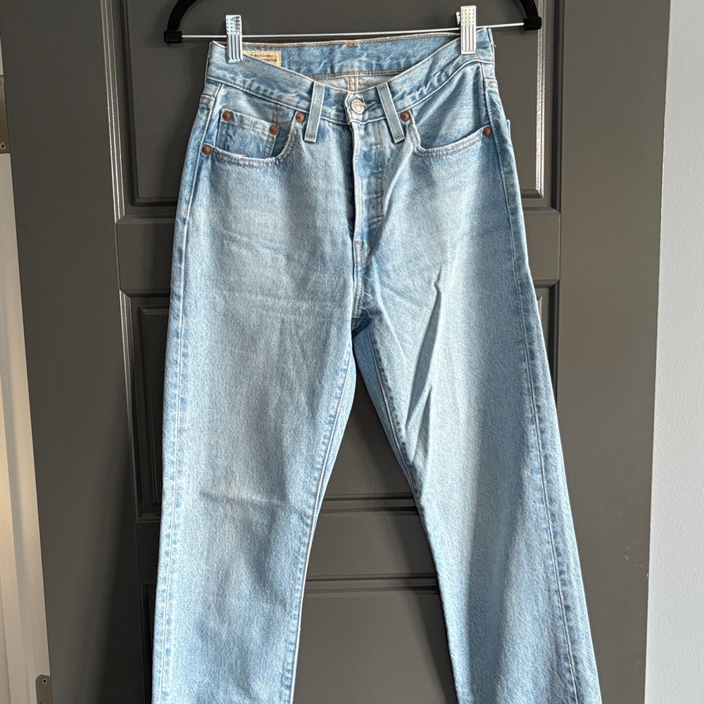 Levi 501 Classic Light Blue Women's Jeans
